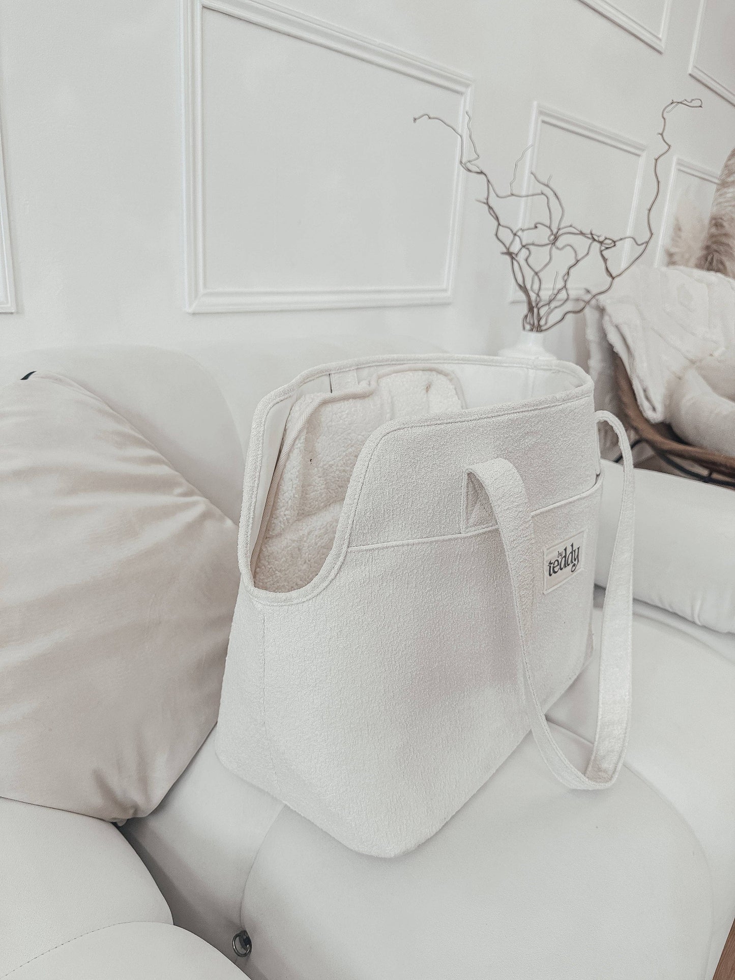 Marshmallow┃The Bouclé Carrier