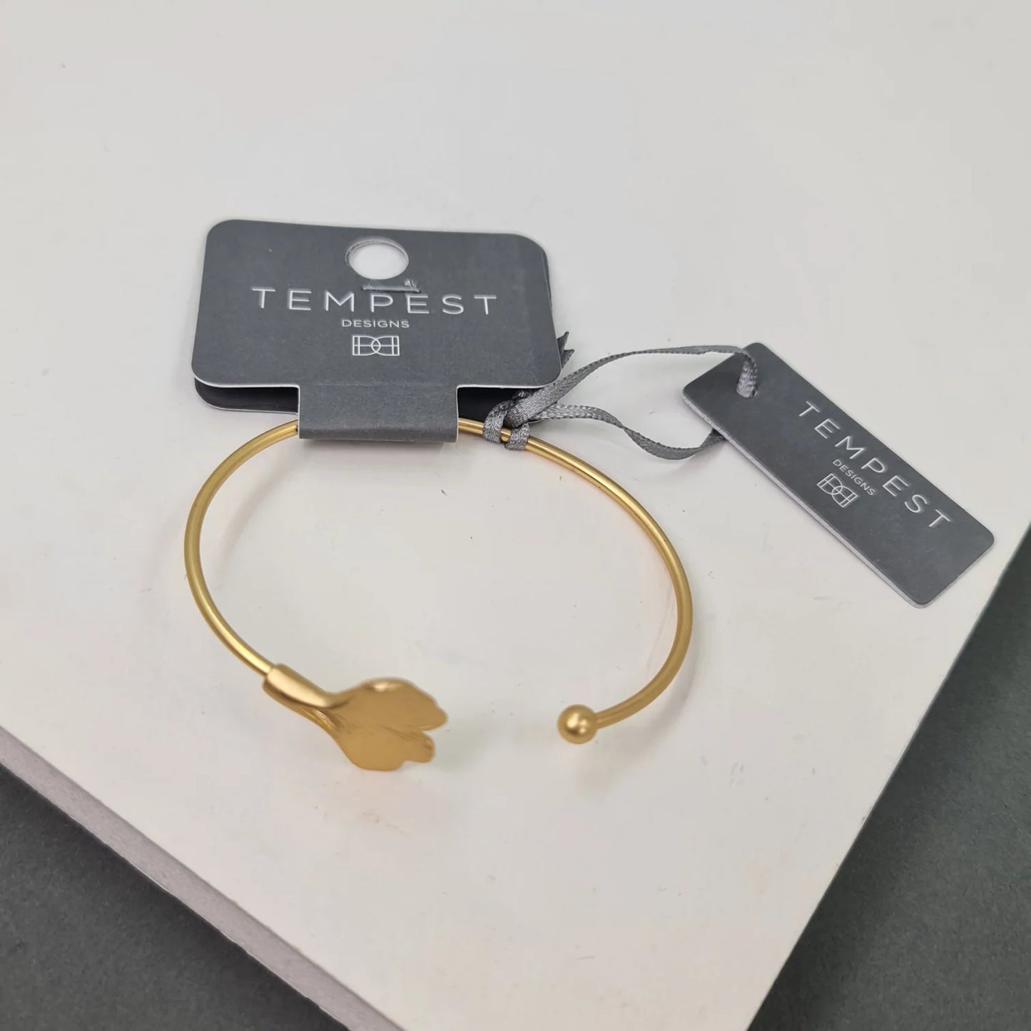 GINGKO LEAF SIMPLE OPEN BANGLE