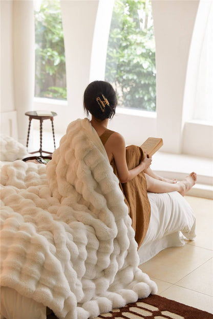 Plush Luxurious Faux Fur Throw Blankets (100*160cm) : Cream