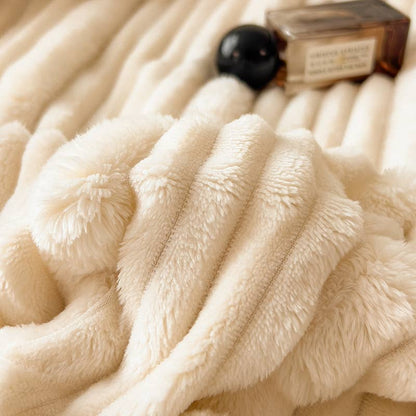 Luxury Ribbed Faux Fur Throw Blanket (180cm*200cm): Cream