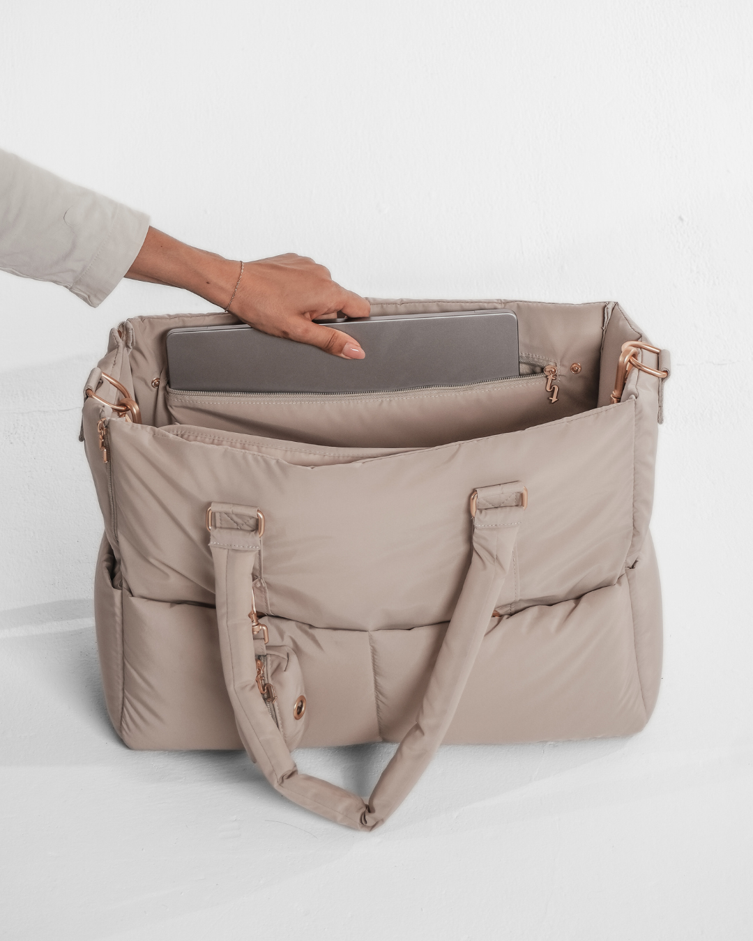 Hazelnut┃The Puffer Carrier