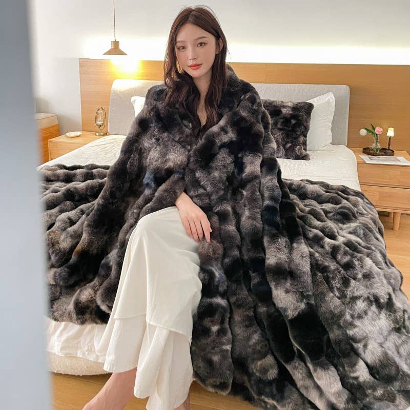 Cosy Faux Fur Sofa Chair Throw Blanket (130cm*160cm) BLK019: Black Mix