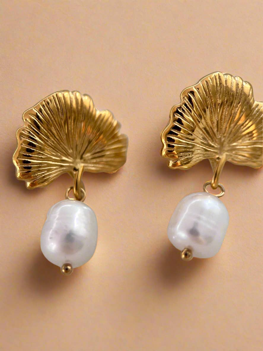 Leaf & Pearl Drop Earrings – 18k Gold Plated Waterproof