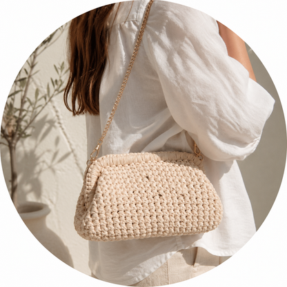 5111 Crochet Metal Clutch with chain: Green