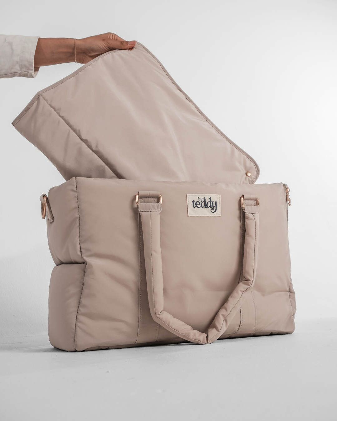 Hazelnut┃The Puffer Carrier